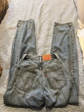 Levi cinched barrel jeans